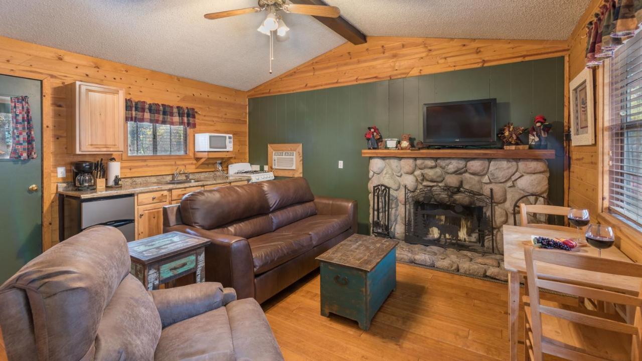 Whispering Pine Cabins Ruidoso Exterior photo