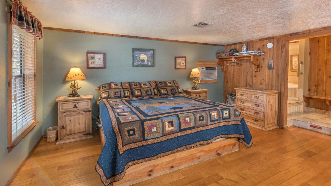 Whispering Pine Cabins Ruidoso Exterior photo