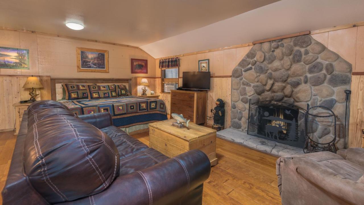 Whispering Pine Cabins Ruidoso Exterior photo