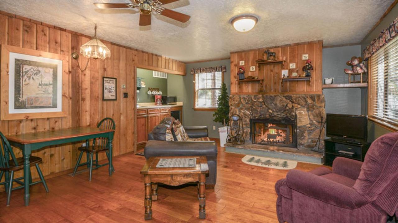 Whispering Pine Cabins Ruidoso Exterior photo